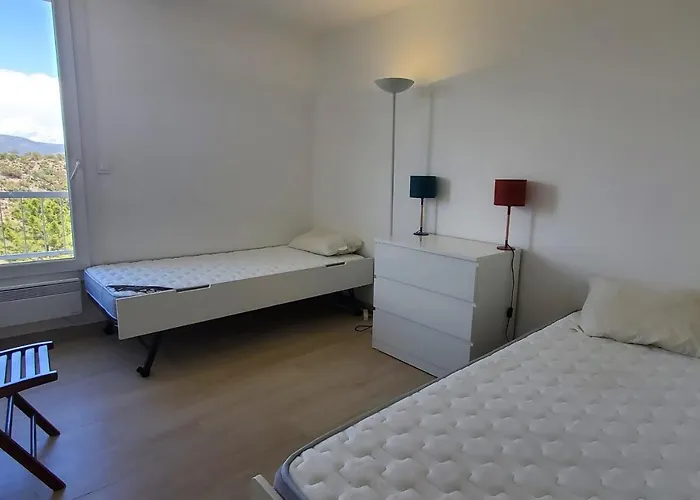 Daire Spacious T4 With Sea And Esterel Views Saint-Raphaël