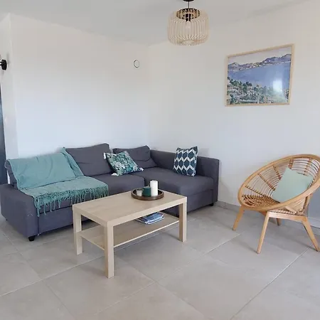 Spacious T4 With Sea And Esterel Views Saint-Raphaël