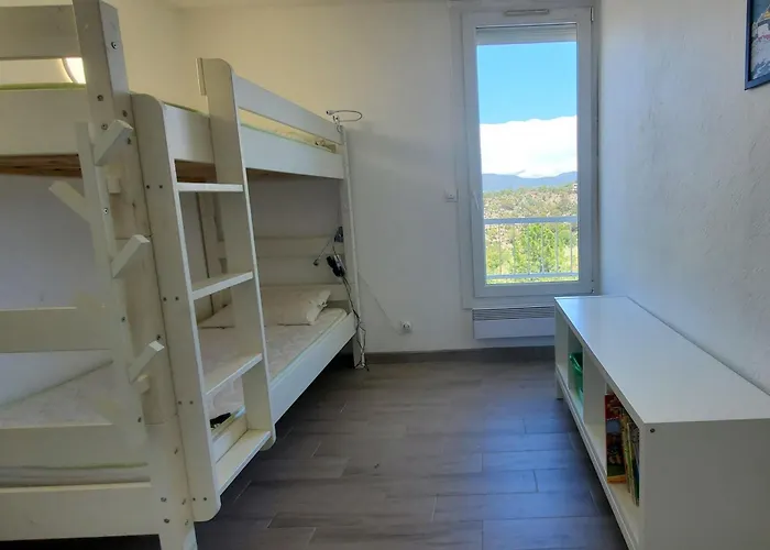 Spacious T4 With Sea And Esterel Views